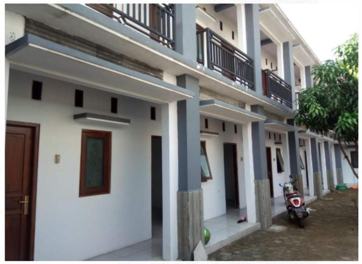 Griya Anugerah Hotel Mojokerto Eksteriør billede